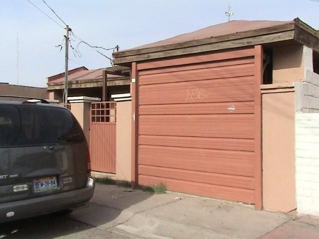 Casa en venta con Excelente distribución y ubicación en Calafia