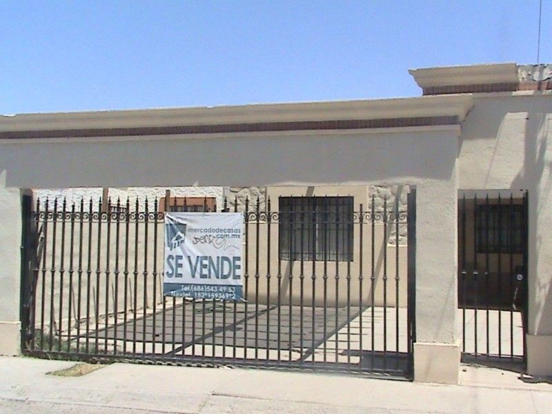 Se vende casa zona Nuevo Mexicali totalmente equipada, lista para habitarla