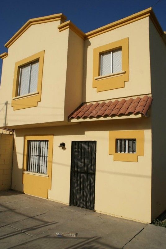 Casa en venta con terreno excedente en Villas del Rey