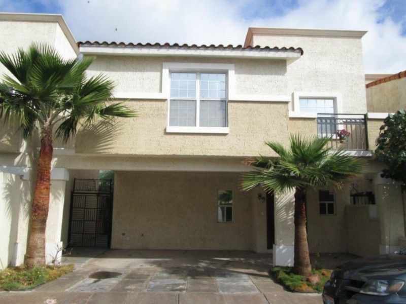 Casa en Venta en Veredas del Sol, Excelentes Acabados