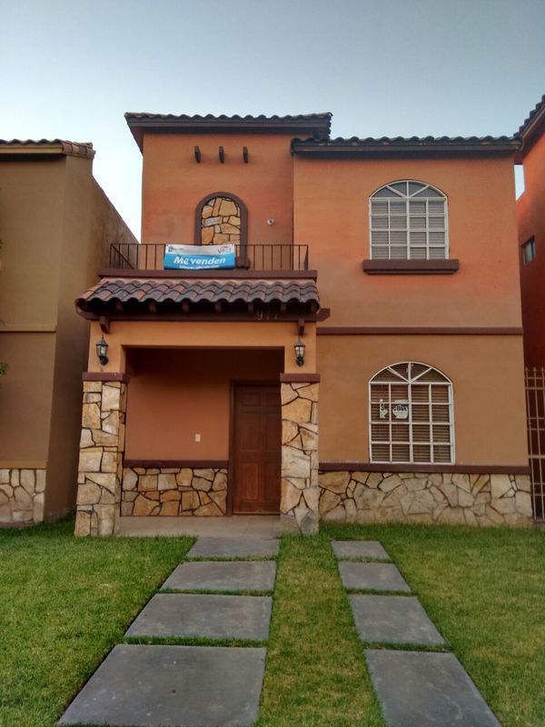 Extraordinaria casa en venta en Privada Camino Viejo