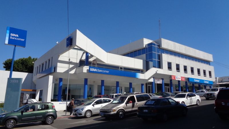 Oficina recien remodelada en renta  Esq. Blvd. Agua Caliente