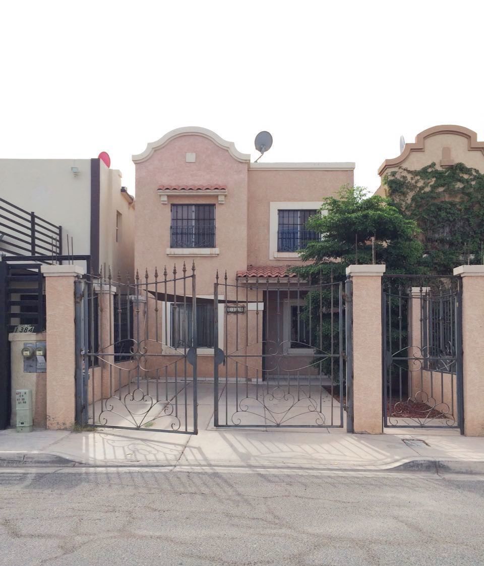 Adquiere casa en venta ubicada en Fracc. Venezia.