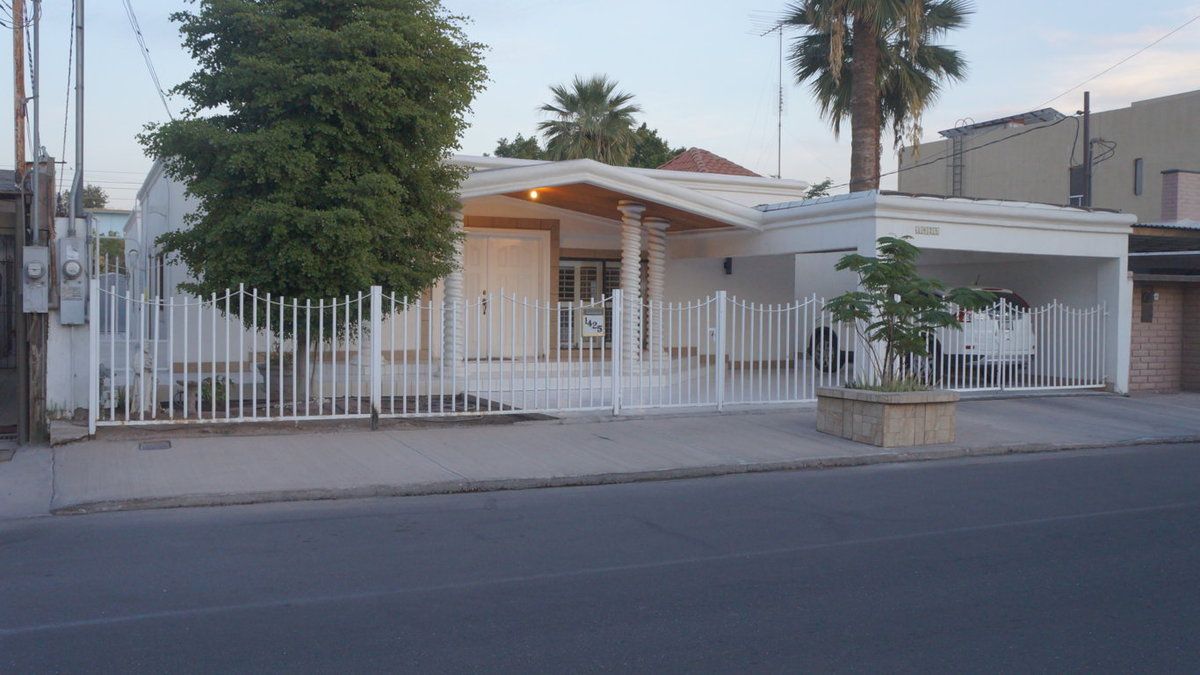Gran oportunidad de comprar casa de un nivel, en Los Pinos.