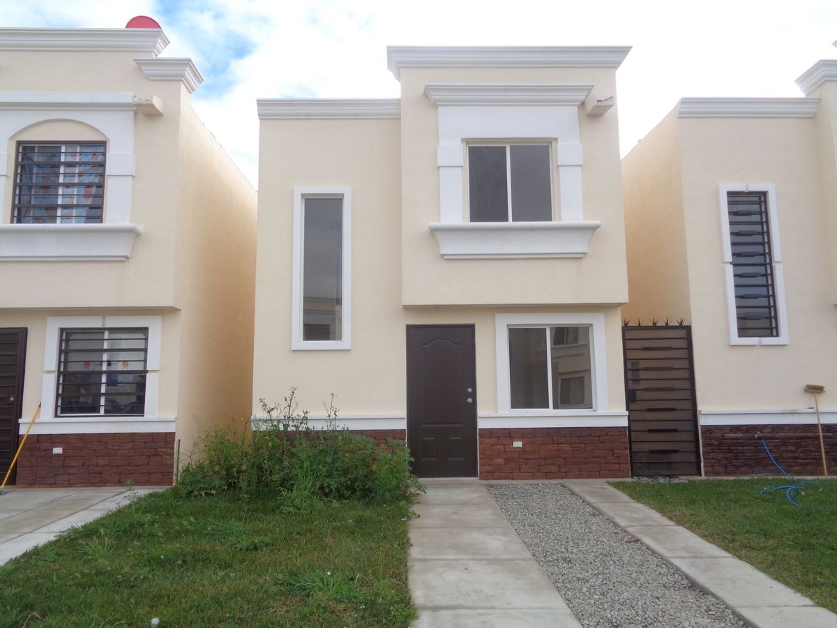 Casa lista para ESTRENAR en privada Verona !