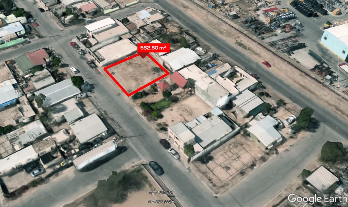 Se vende amplio terreno habitacional en Conjunto Urbano Satélite.