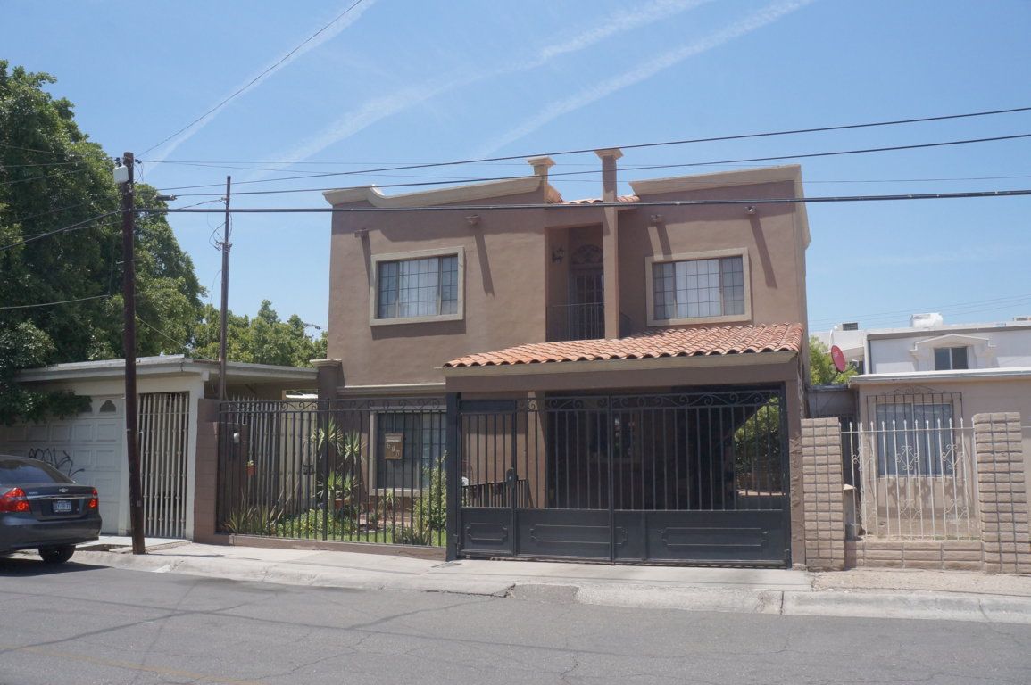 Magnifica oportunidad de comprar casa en Jardines del Lago.