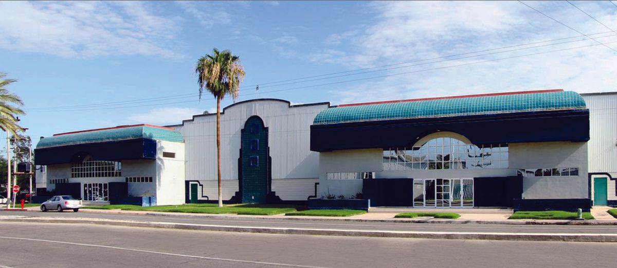 Espacio Industrial Disponible – 25,016 SF