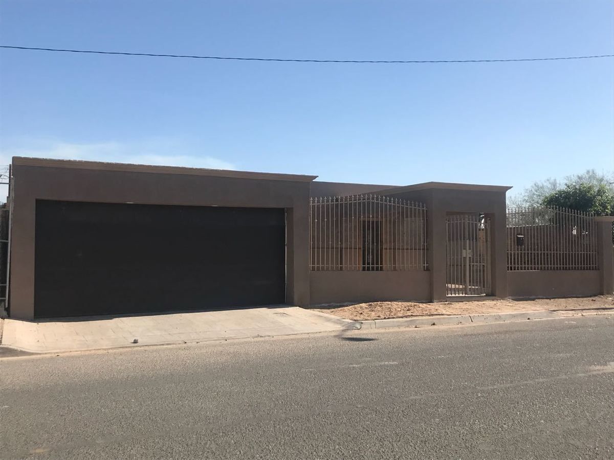 Bonita casa en venta en Col. Esperanza