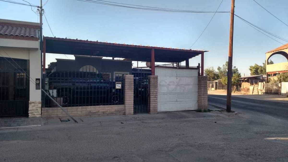 Super casa cerca de lazaro cardenas