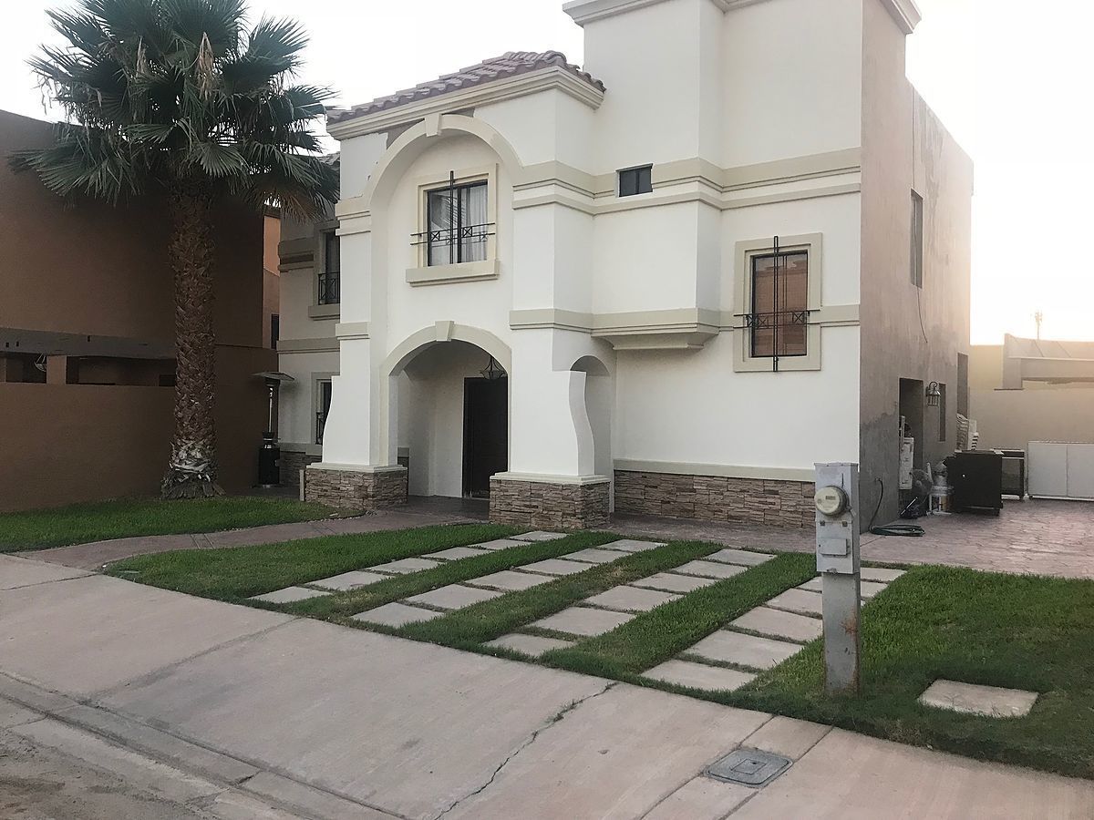 Residencia de 2 niveles en Puerta de Alcala ¡Te va a encantar!