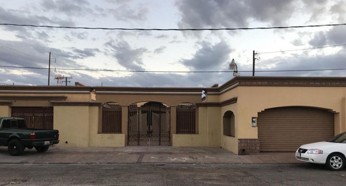 Parque para fiestas con alberca a una cuadra de Calz. Independecia