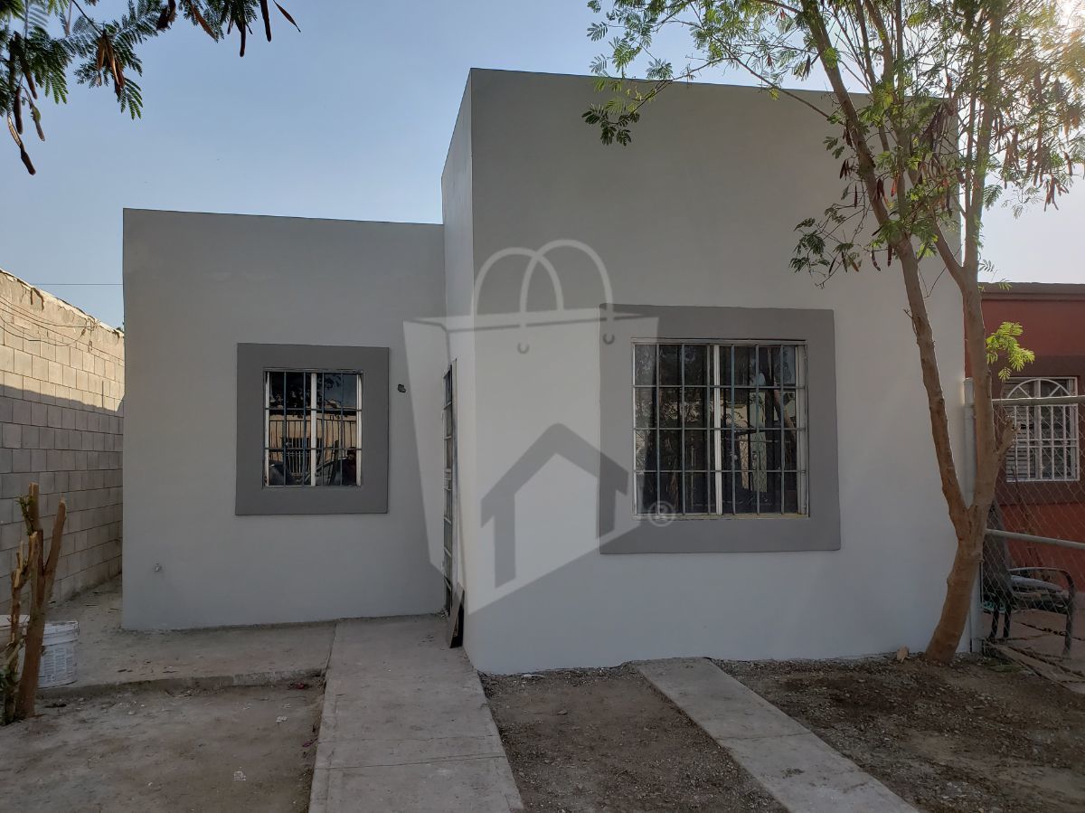 A 3 Cuadras de Blvd. Teran Teran, como Nueva casa en Hacienda Real