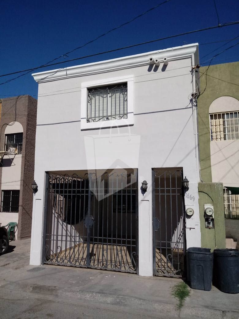 ¡Excelente opción para tu familia! Casa sobre Gómez Morín