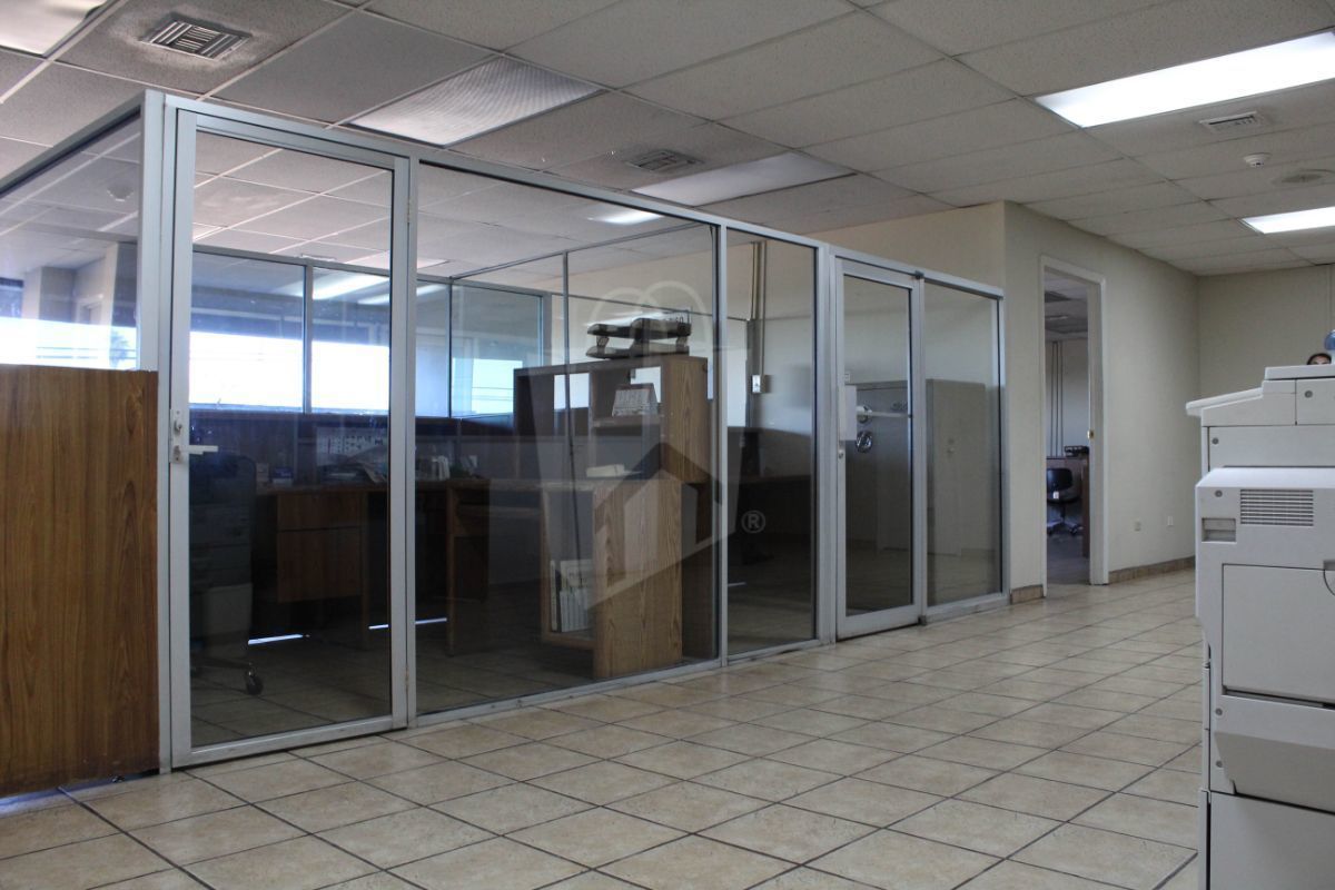 Renta edificio zona medica Mexicali, espacios disponibles  desde 409m2