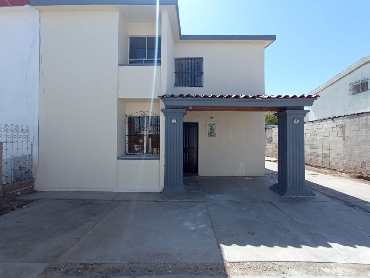 Casa en Renta ubicada cerca de Clzd. Francisco L. Montejano