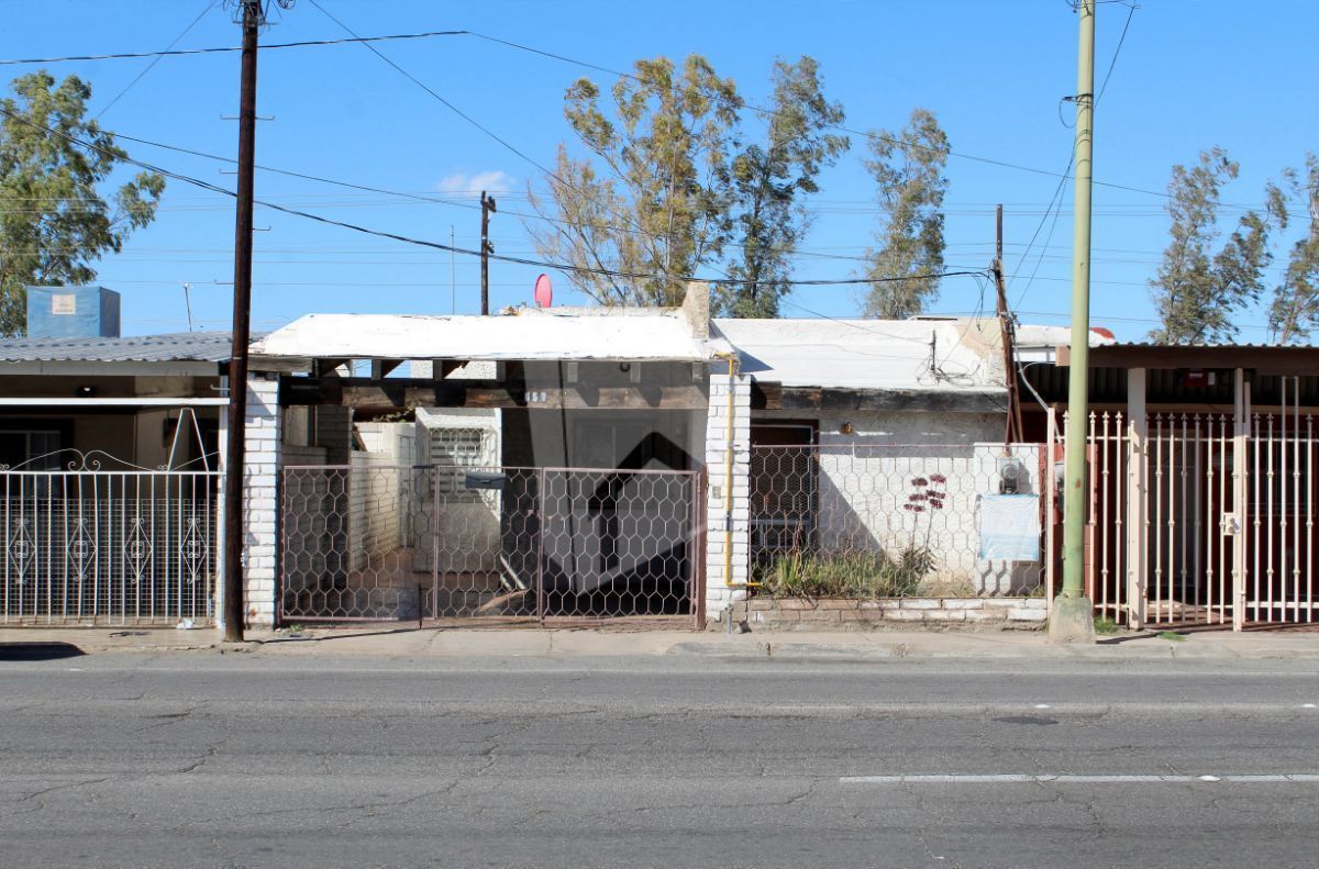 Cómoda casa de 1 nivel a una cuadra de Av. Colón
