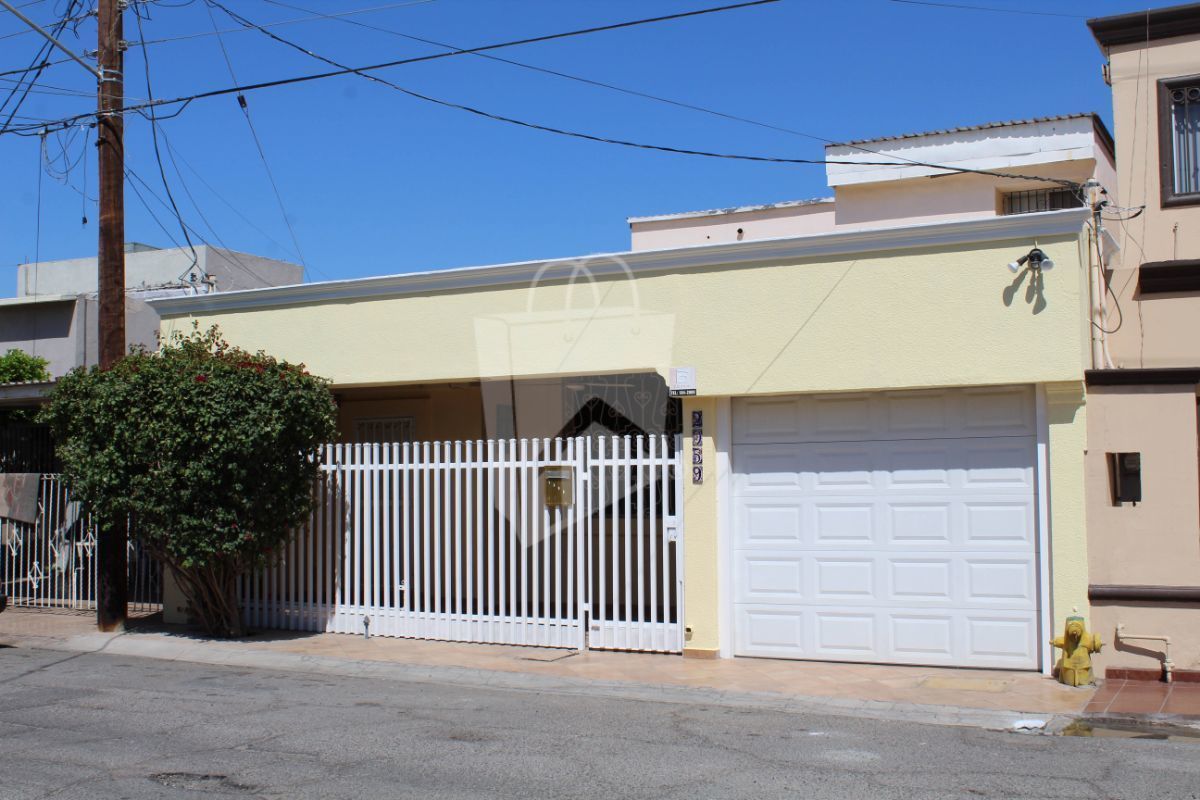 ¡Excelente ubicación! Casa en venta en Fracc. Calafia