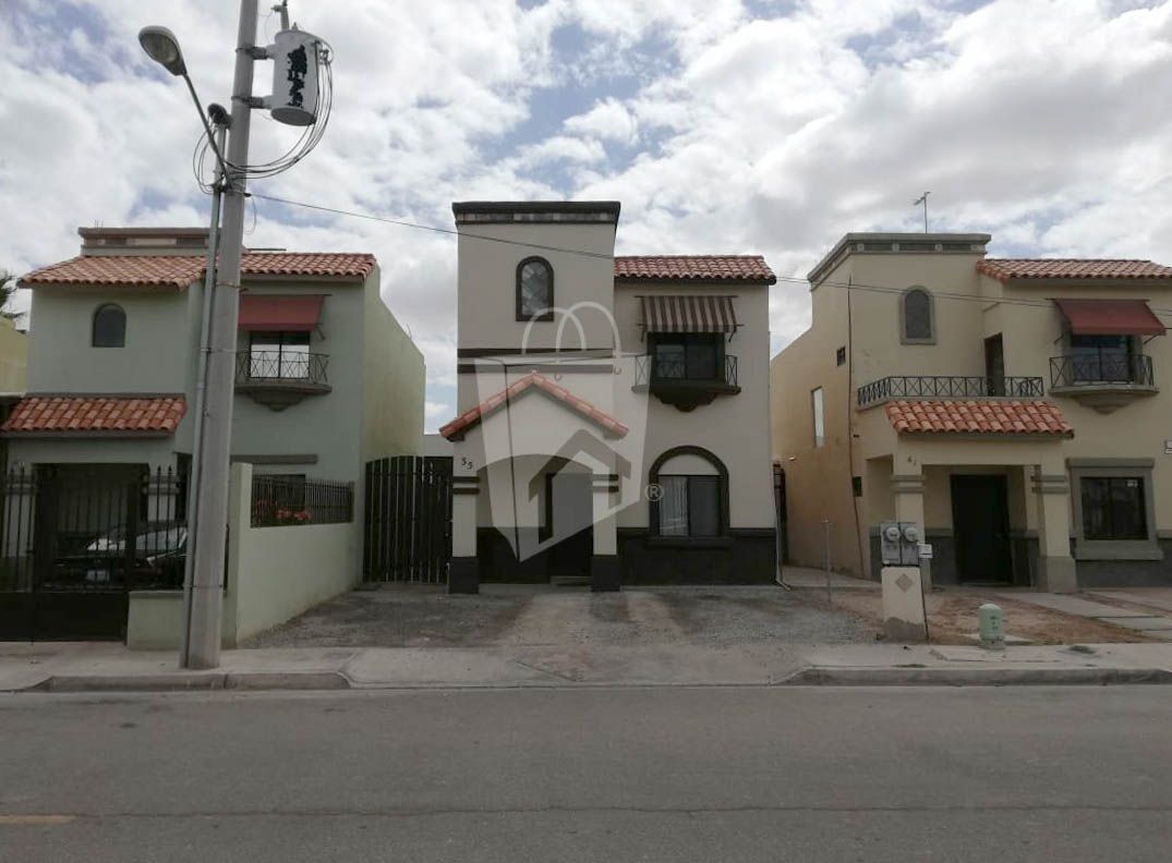 Casa en Privada Las Garzas a 5 min de Garita Nueva