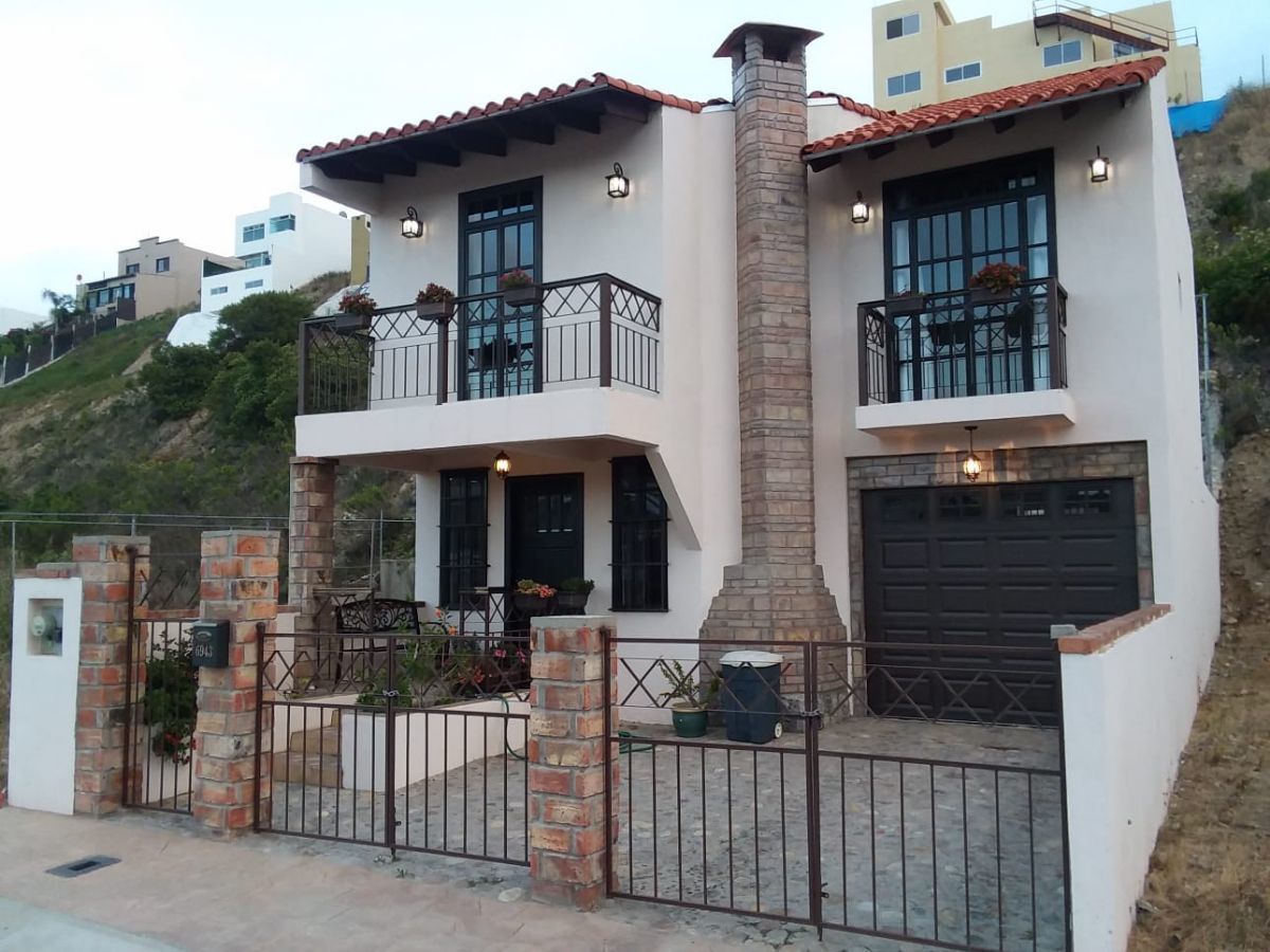 Vive en moderna Residencia ¡super equipada en privada!