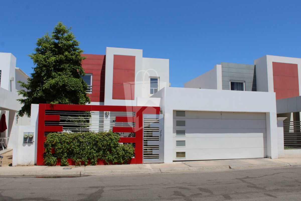 Residencia estilo minimalista en Residencial Coral Maya