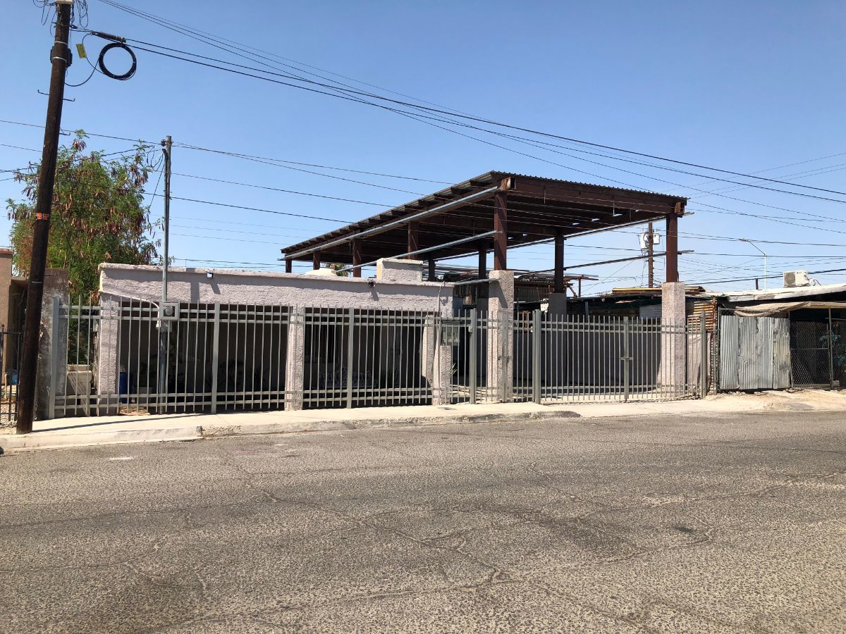 Céntrica y amplia casa de 1 nivel en Benito Juárez