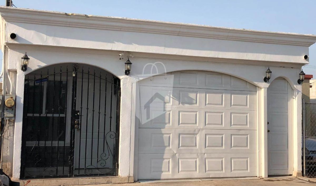 En Venta casa de 1 nivel con modernos acabados en Zona Industrial