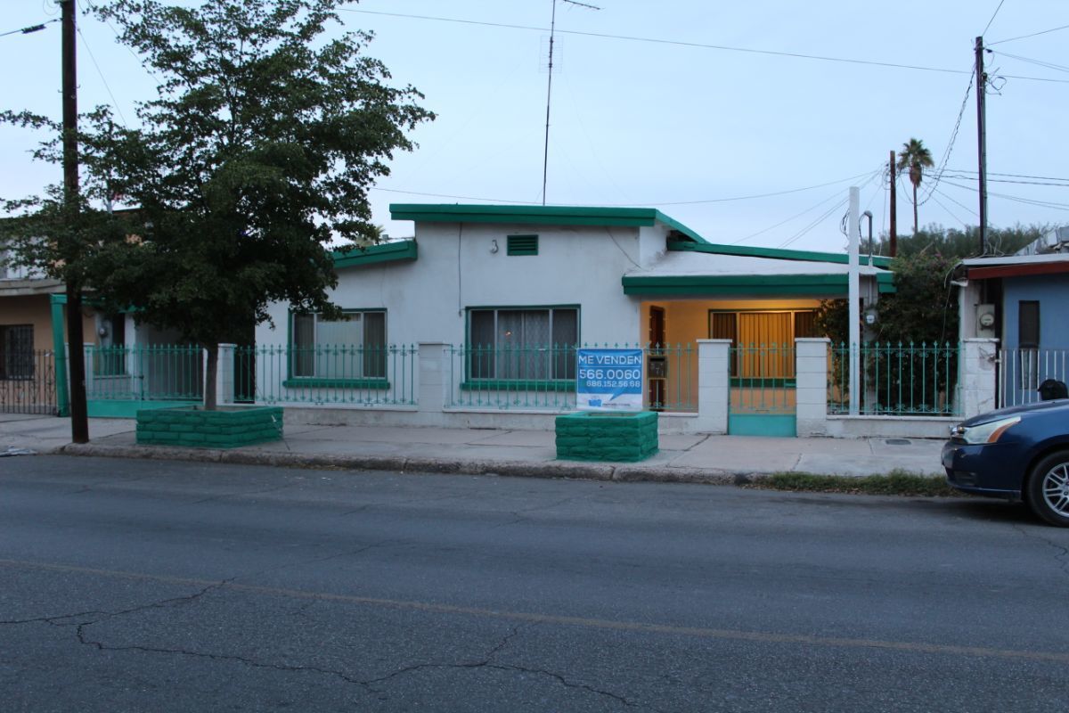 Casa de 1 nivel con amplios espacios en Col. Cuauhtémoc