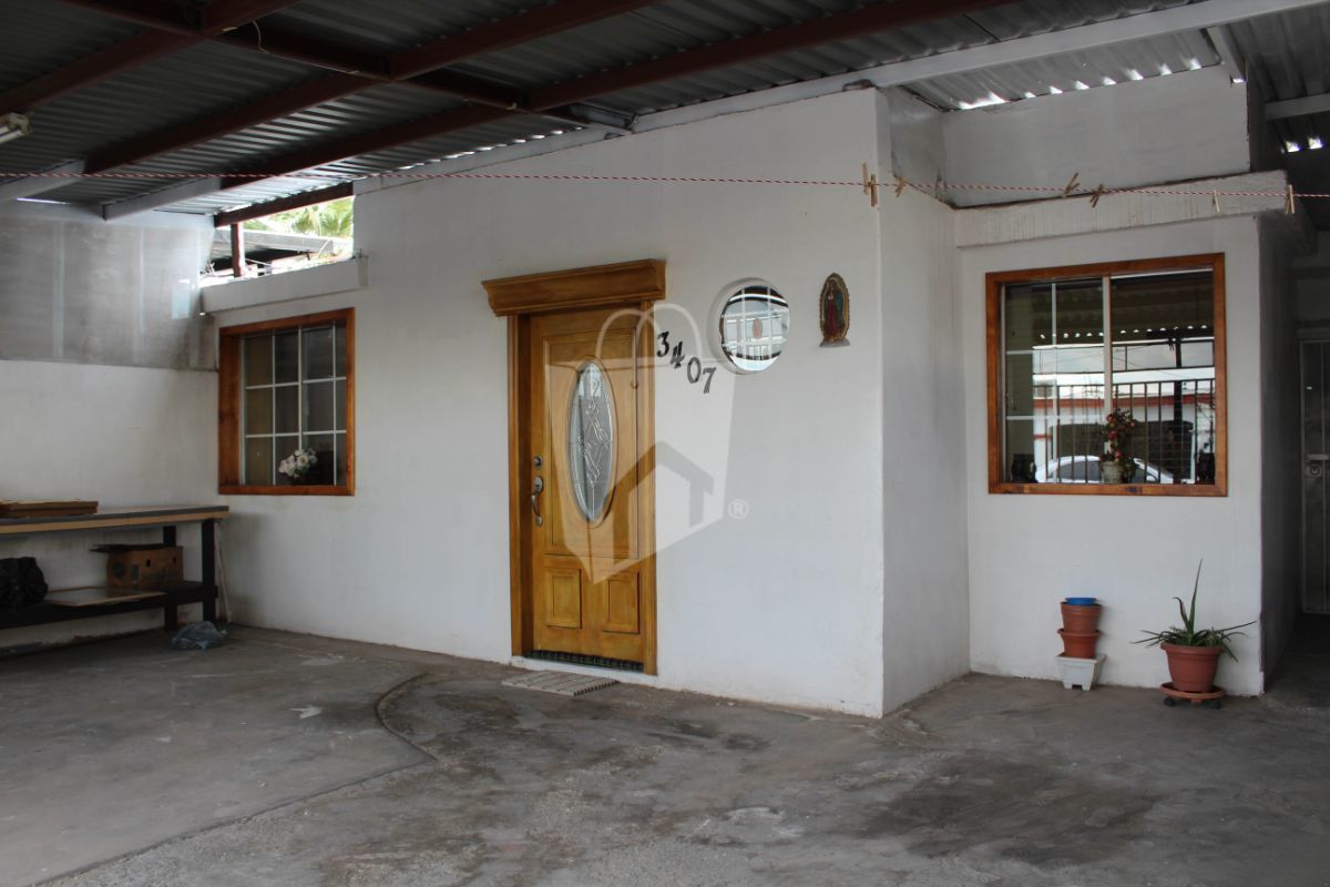 Casa de 1 nivel a unas cuadras de Blvd. Lázaro Cárdenas