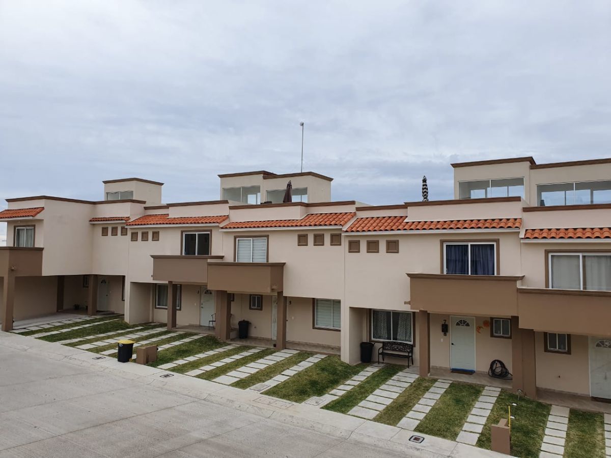 ¡Últimas casas modelo Marbella en la zona costa!