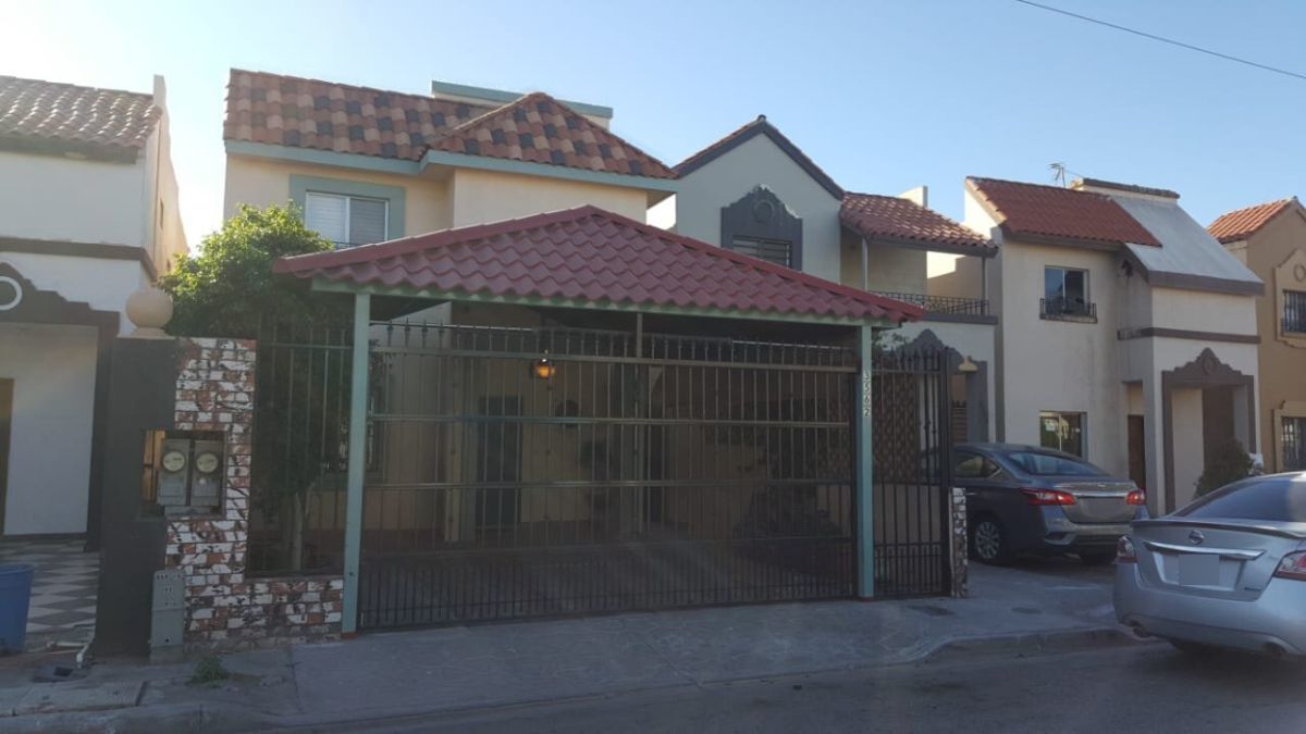 ¡Inversionistas! Casa en Venta con amplios espacios en Sevilla