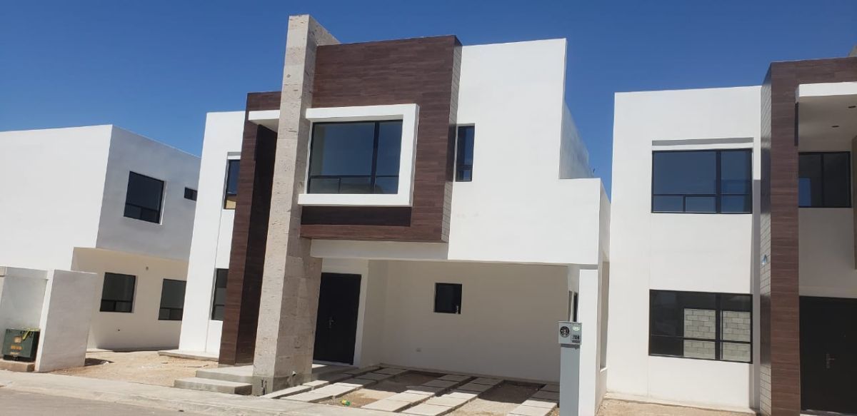 Residencia en Venta en exclusivo residencial de la Zona Dorada