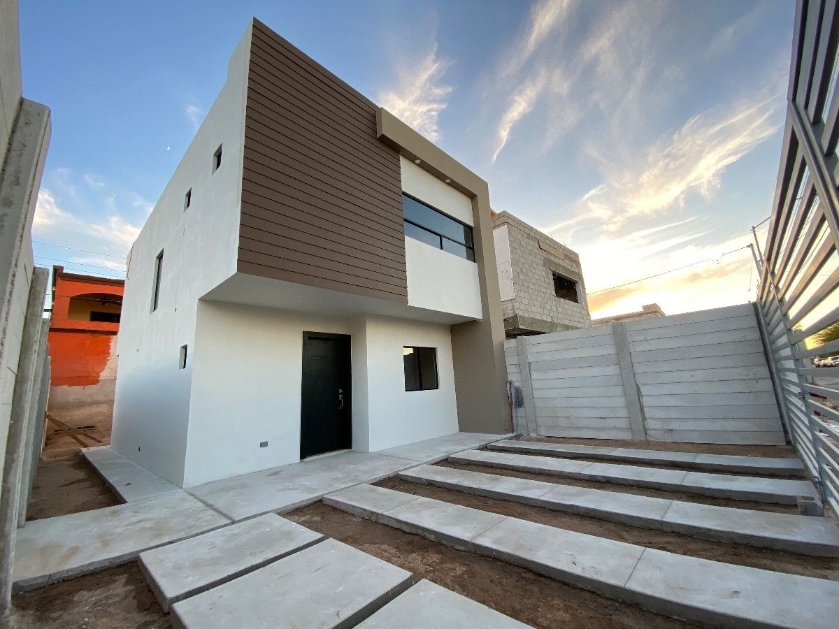 Estrena casa cerca de Calz. Macristy
