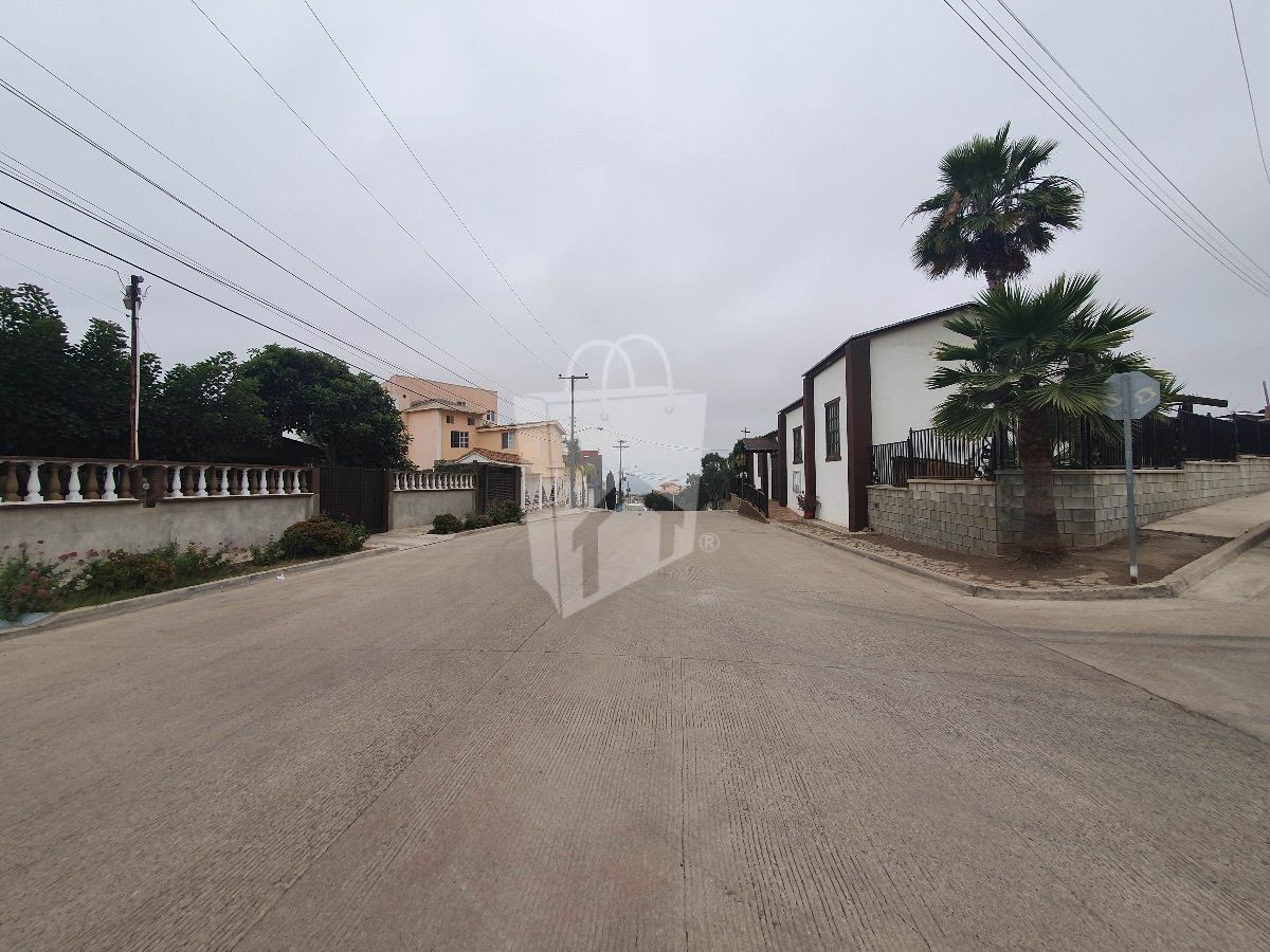 Terreno Habitacional de 841 m² en Lomas de Rosarito
