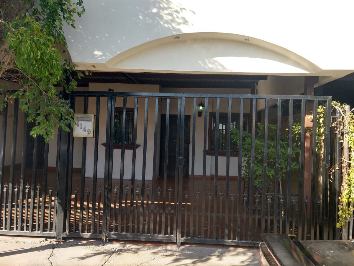 Casa en renta ubicada en Col. Mirasol.