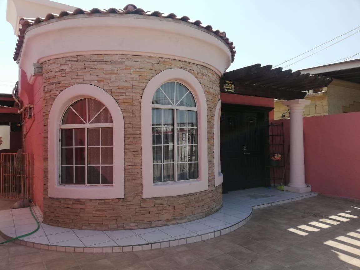 Casa de 1 nivel en Villas del Colorado.