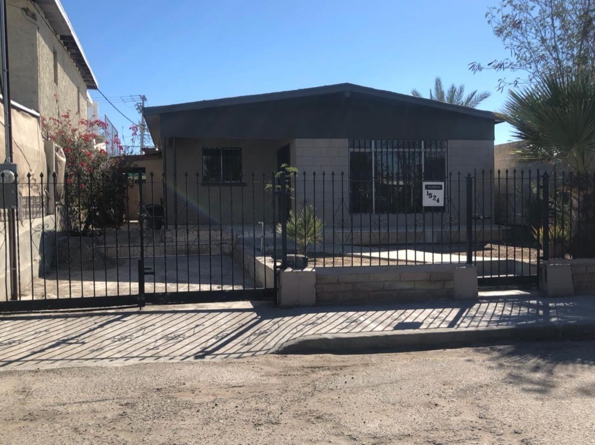 Renta casa con  excelente ubicación!  En  Col. Libertad