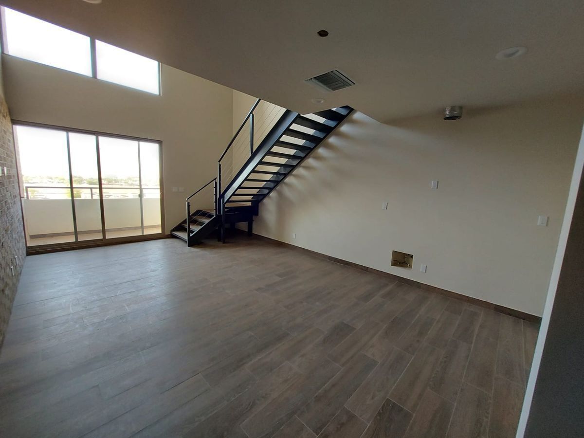 Loft en venta en la zona dorada – Calzada Residencial