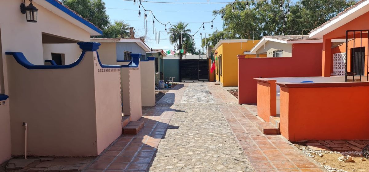 En Venta Propiedad de 6 Departamentos en Villafontana.
