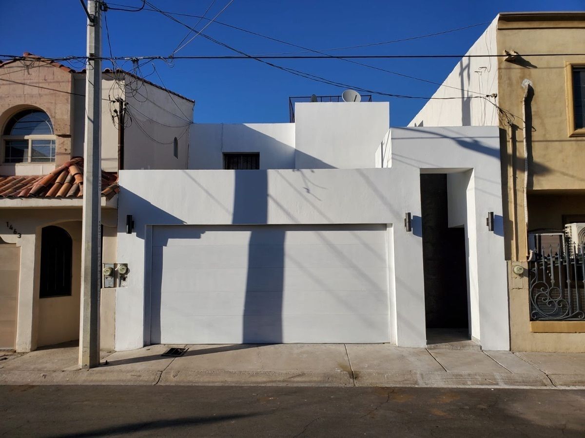 Centrica casa en renta en fracc. Villanova Diamante