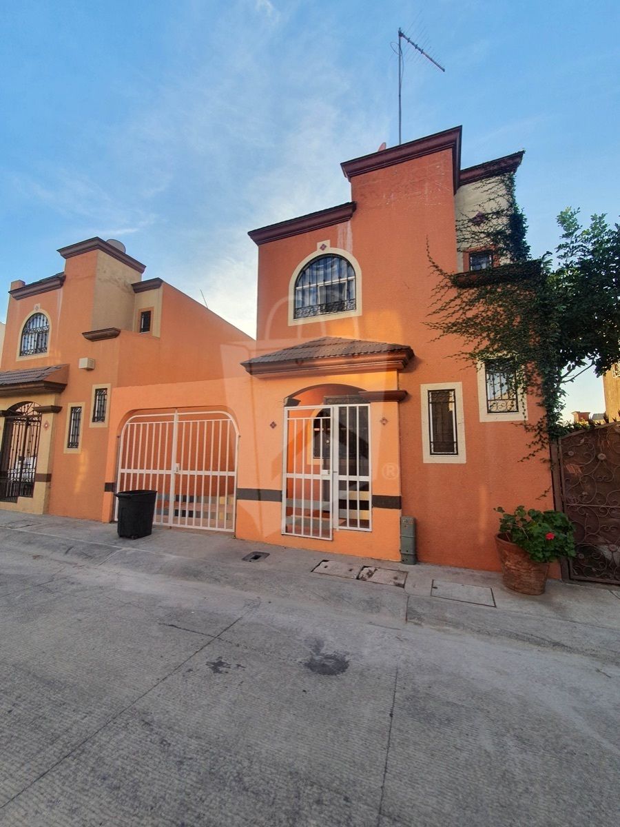 Casa en Venta en Jardines del Lago