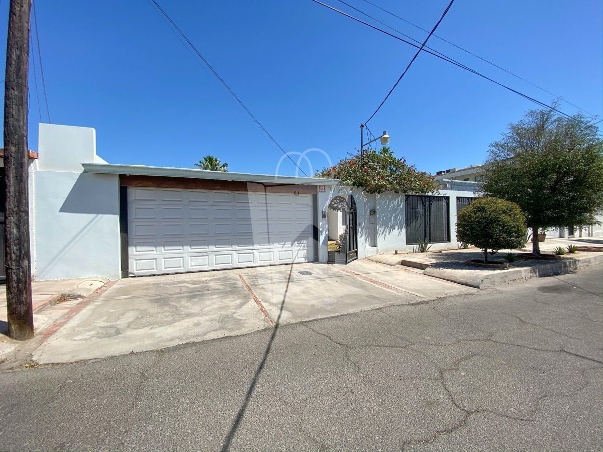 Casa en Venta con 550m2 en Col. Nueva