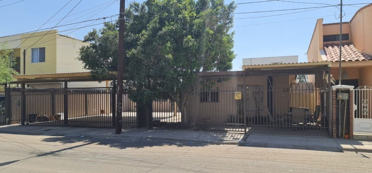 Casa en Venta en Jardines del Lago
