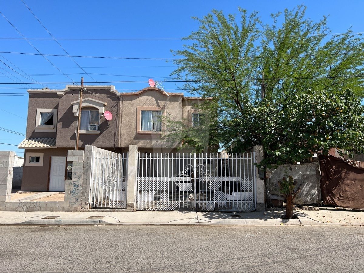 Casa en Venta en Villa Lomas Altas