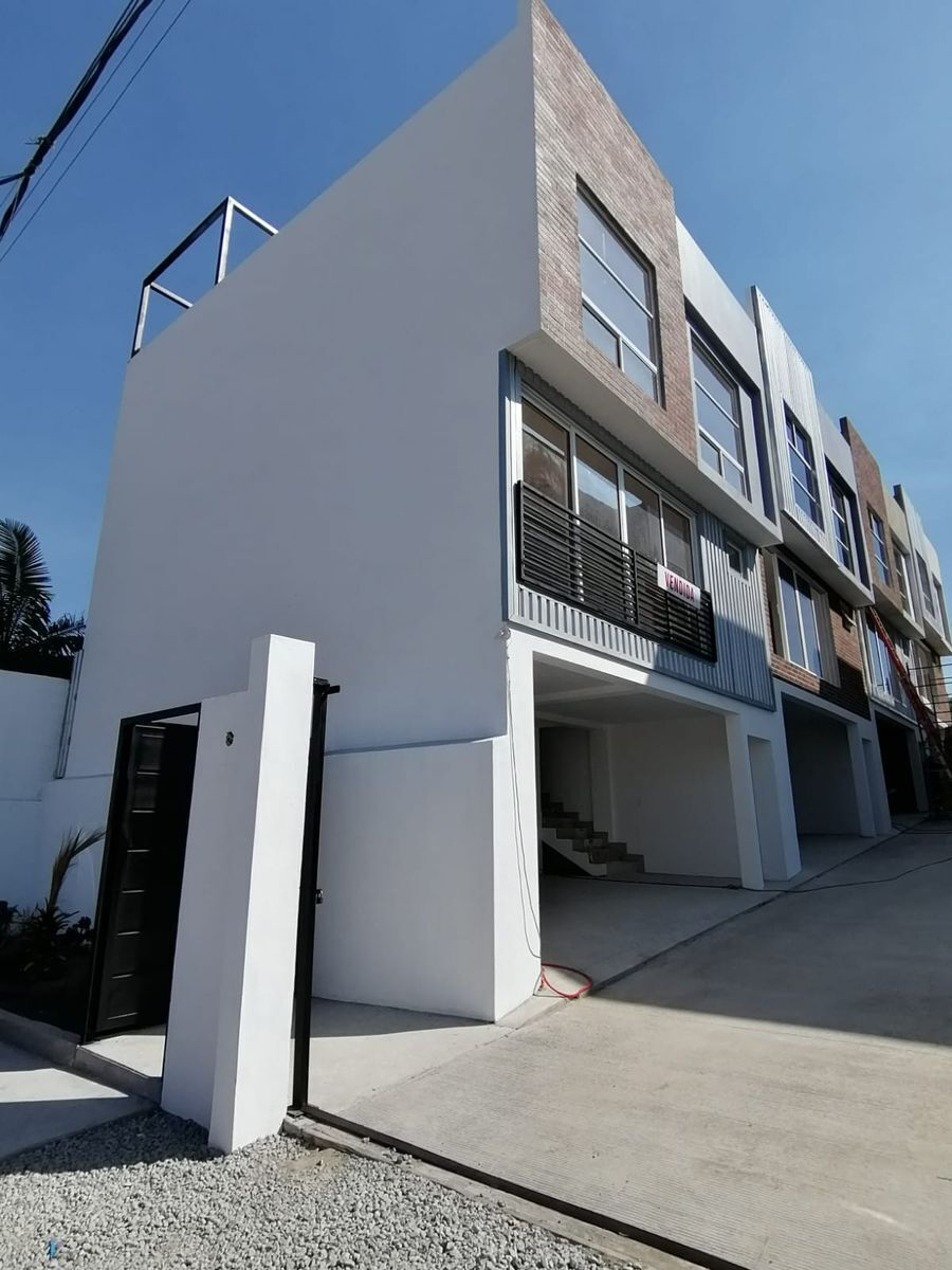 Casa en Venta en residencial cerca de Blvd. Diaz Ordaz
