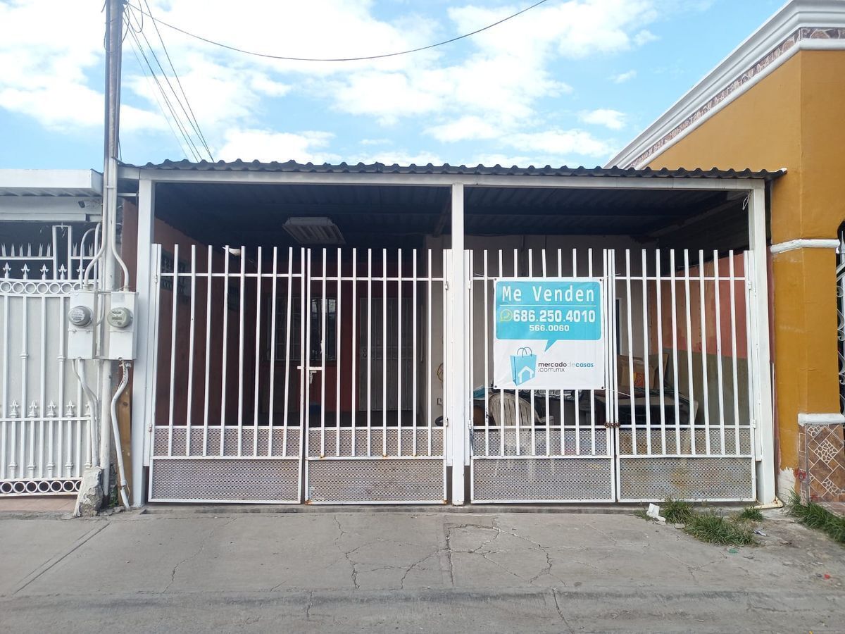 Casa en Venta cerca de Macroplaza del Valle