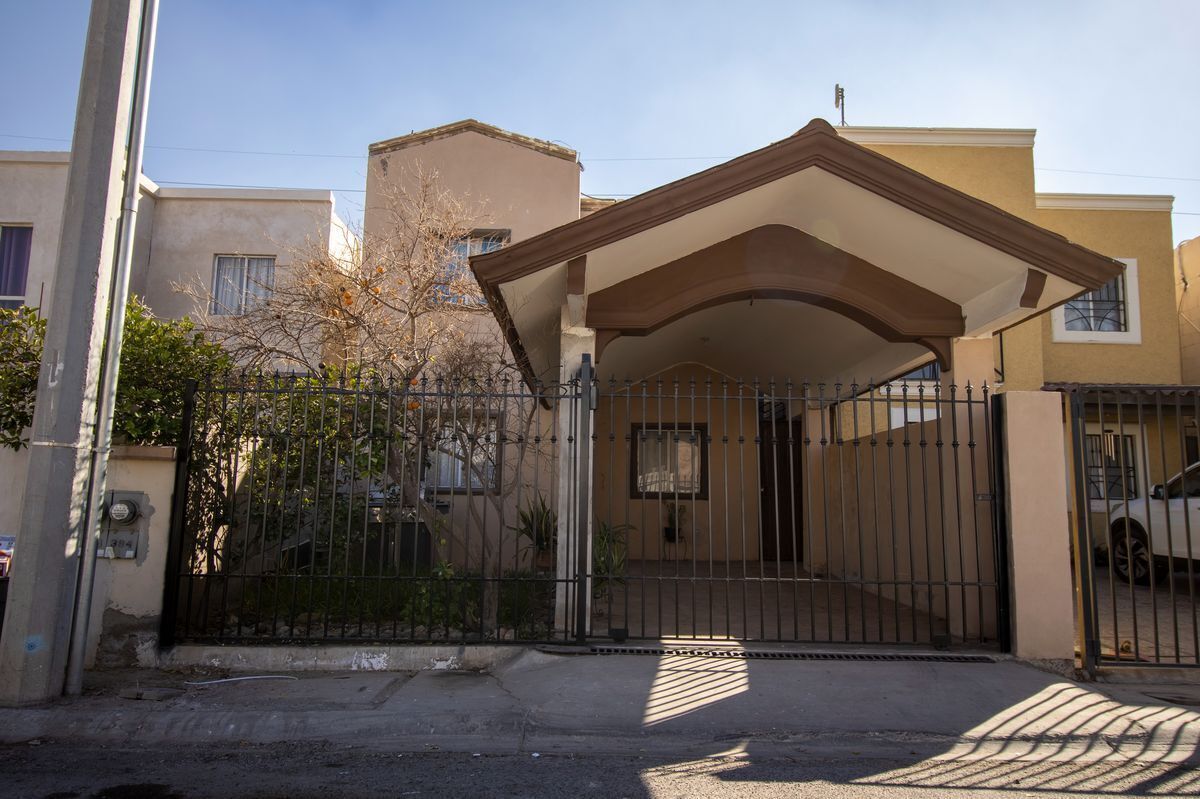 Renta Casa en Misión Santo Domingo. Cerca vialidades principales