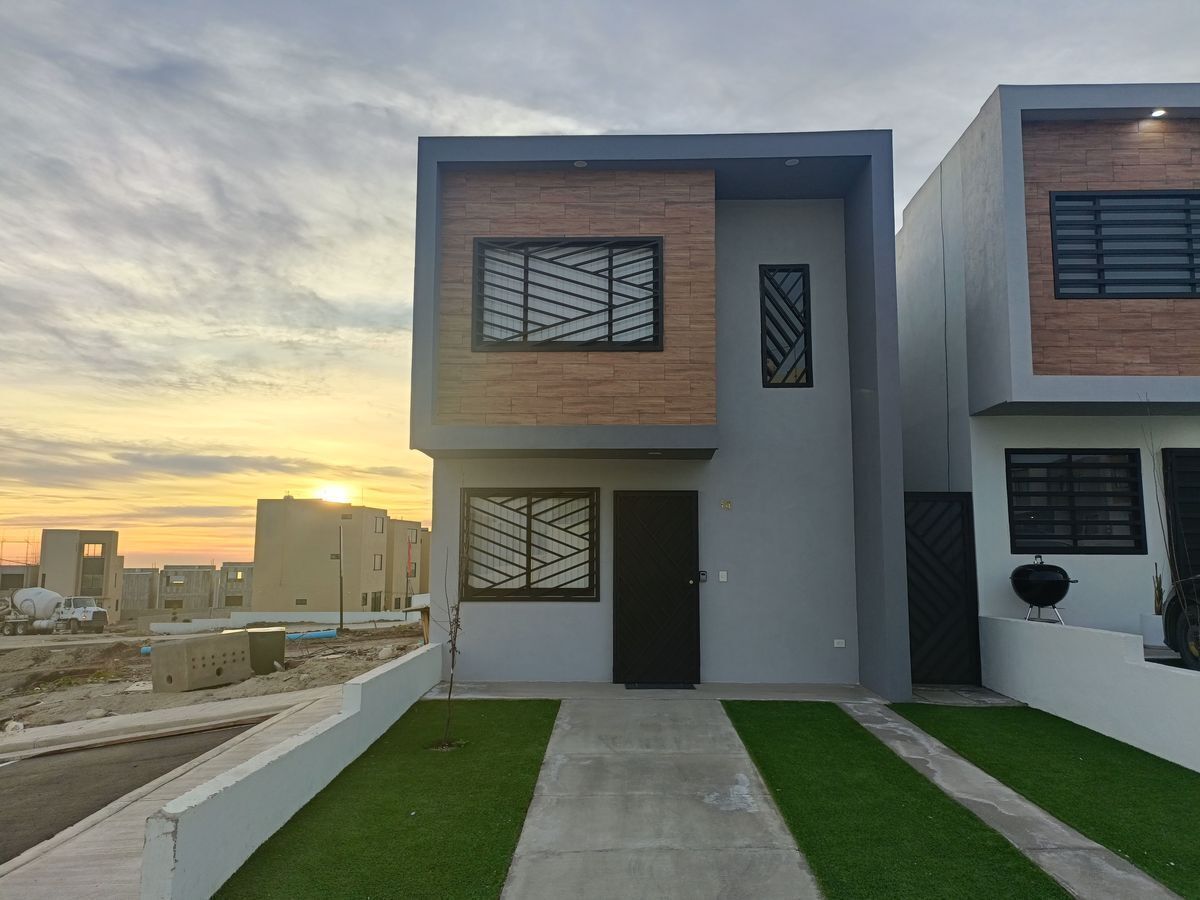 !!Nueva casa AMUEB LADA !! en Vizcaino Residencial!!