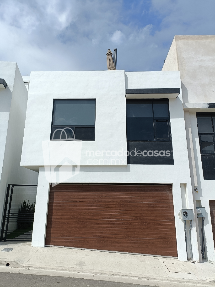 Casa en Venta con vista al mar en San Marino
