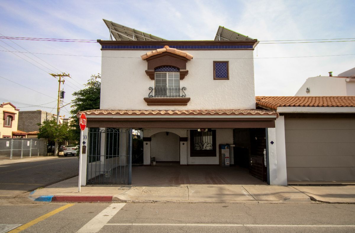 ¡Renta en Montecarlo Residencial I: Casa equipada con paneles solares !!